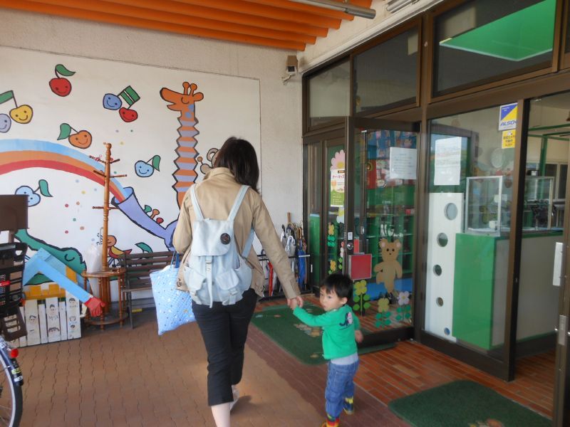 8：00　登園、朝のごあいさつ